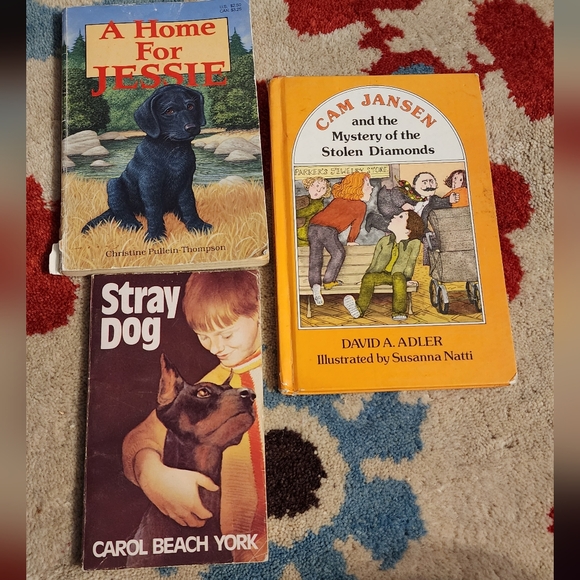 Bundle of 3 children's books - Picture 1 of 7